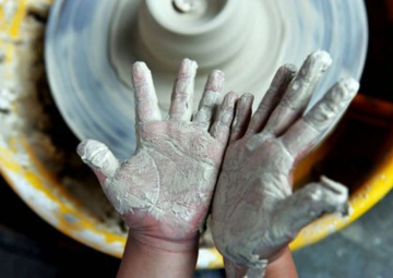 Ceramicando: Ceramisti in erba… all’opera